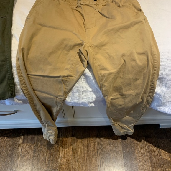 Hollister Men's skinny jogger - Picture 2 of 2